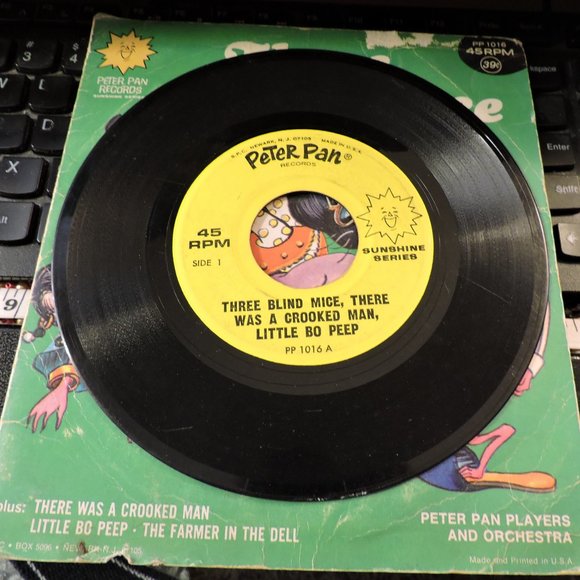 PETER PAN RECORDS  45 RPM   Children's songs - Picture 2 of 11